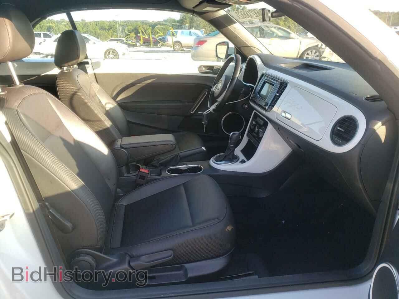 2017 VOLKSWAGEN BEETLE - VIN: 3VW517AT6HM809285 - Фото 5