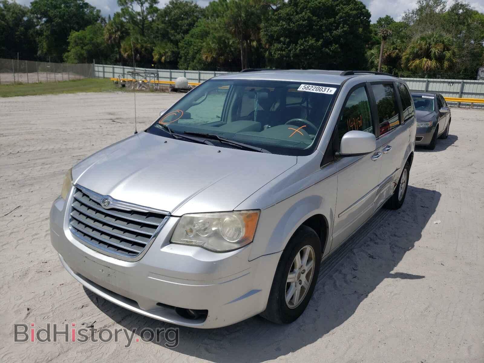 2010 CHRYSLER MINIVAN - VIN: 2A4RR5D16AR421493 - Фото 2