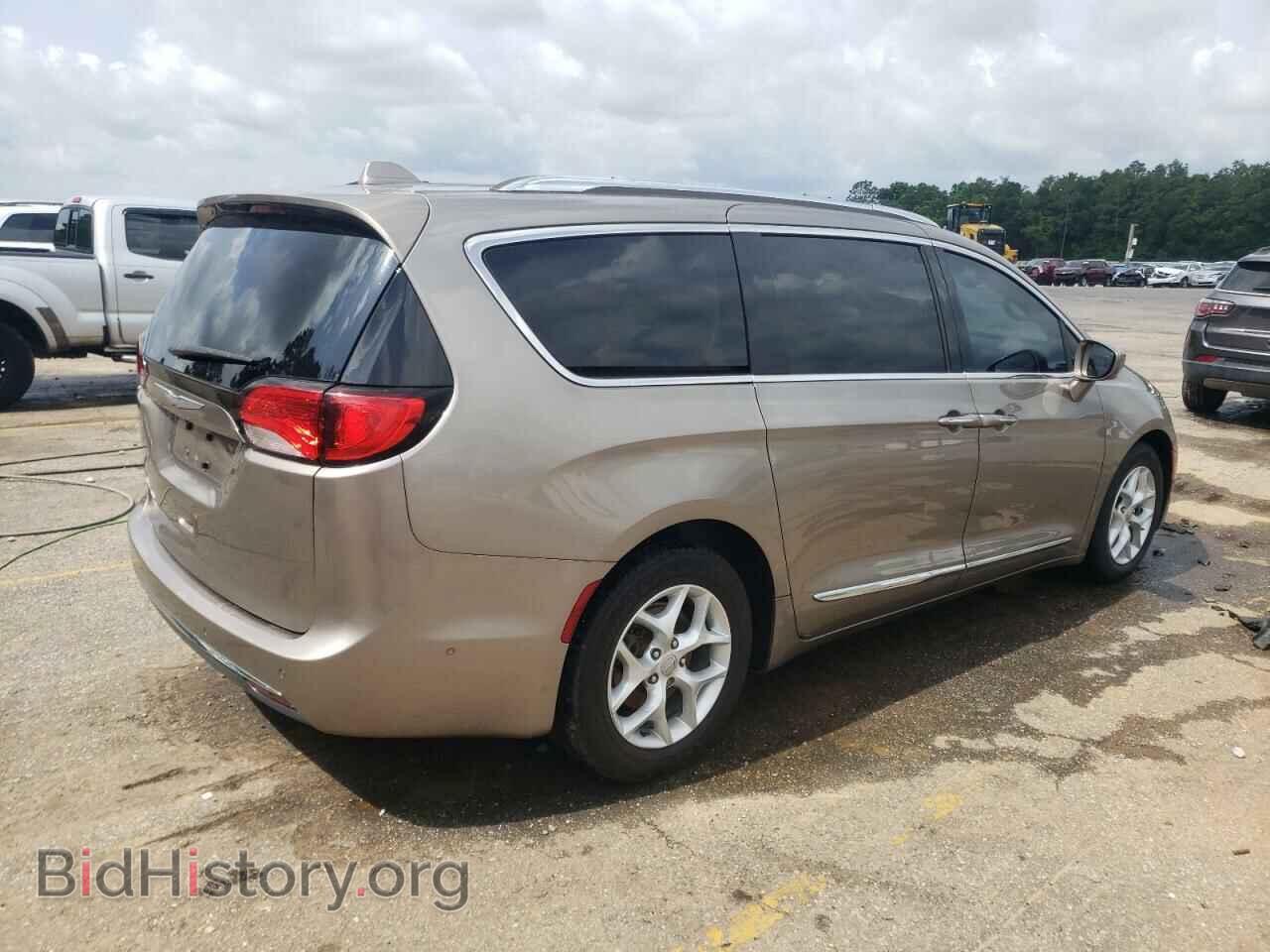 2017 CHRYSLER PACIFICA - VIN: 2C4RC1EG4HR721188 - Фото 3