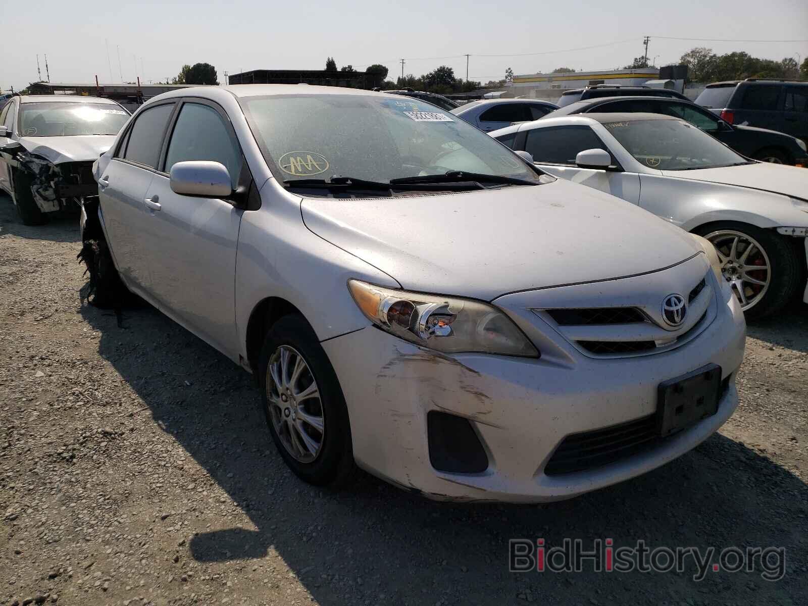 Photo 2T1BU4EE4BC629486 - TOYOTA COROLLA 2011