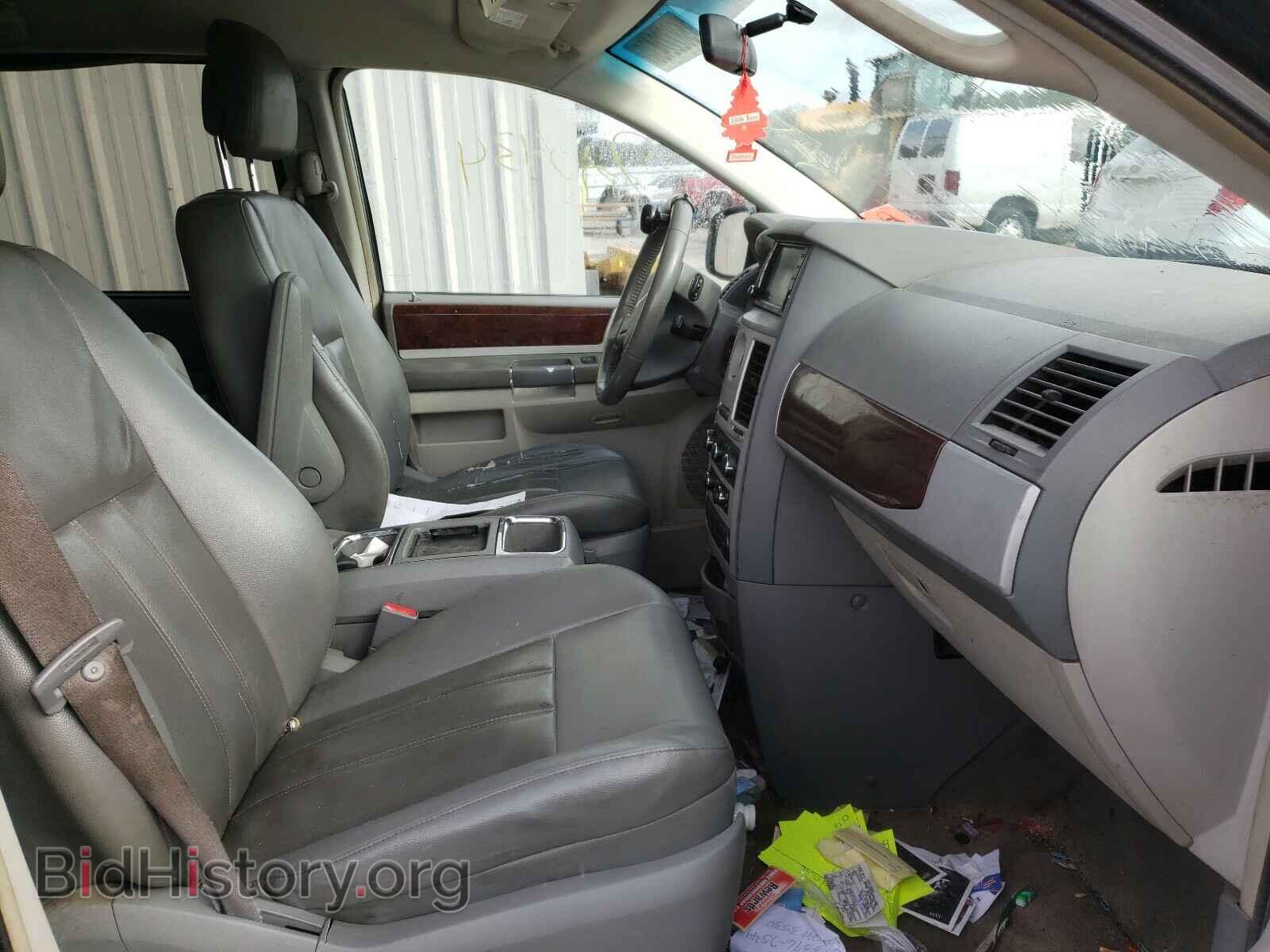 2010 CHRYSLER MINIVAN - VIN: 2A4RR5D10AR310406 - Фото 5