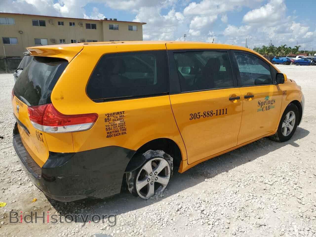 2011 TOYOTA All Models - VIN: 5TDZK3DC0BS037900 - Фото 3
