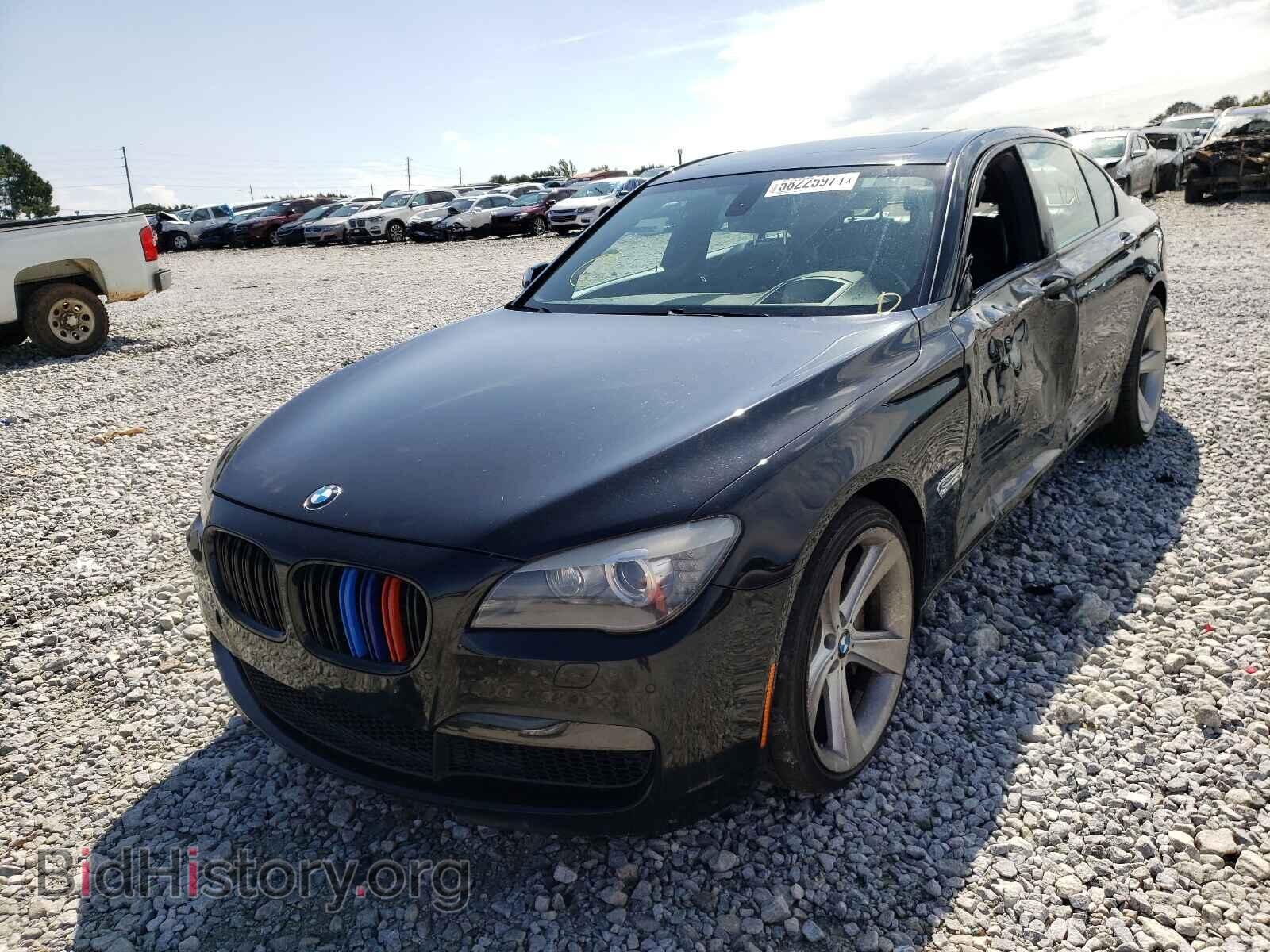 2012 BMW 7 SERIES - VIN: WBAKA8C51CDX01412 - Фото 2