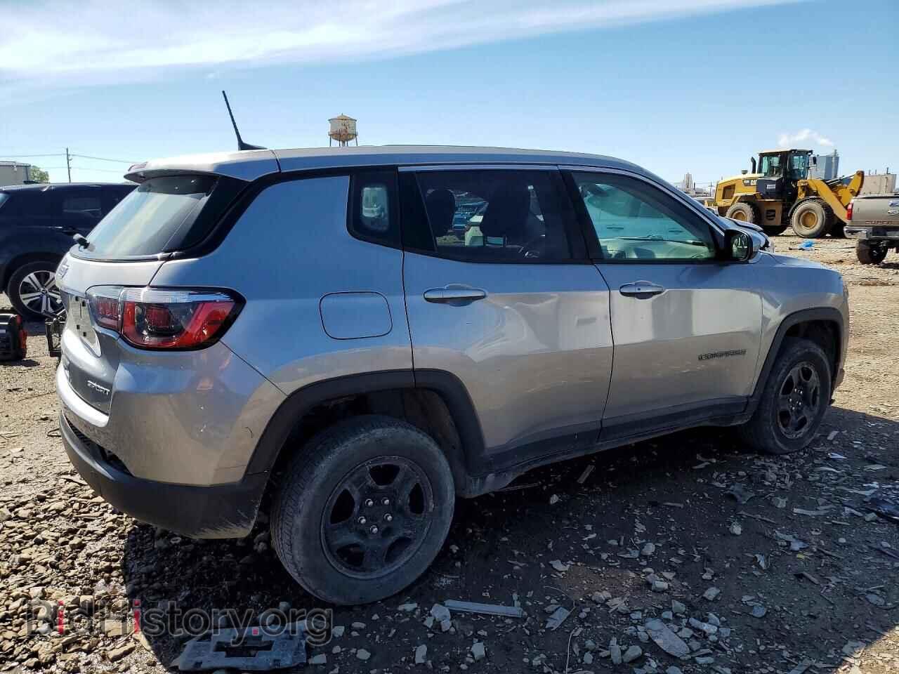 2019 JEEP COMPASS - VIN: 3C4NJDAB0KT750305 - Фото 3