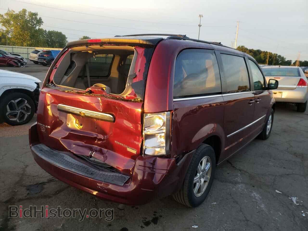 2009 CHRYSLER MINIVAN - VIN: 2A8HR54109R512961 - Фото 4