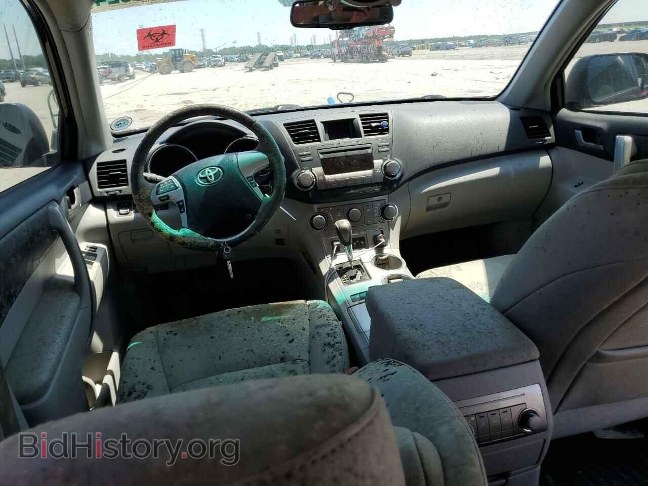 2012 TOYOTA HIGHLANDER - VIN: 5TDZK3EH0CS063473 - Photo 8