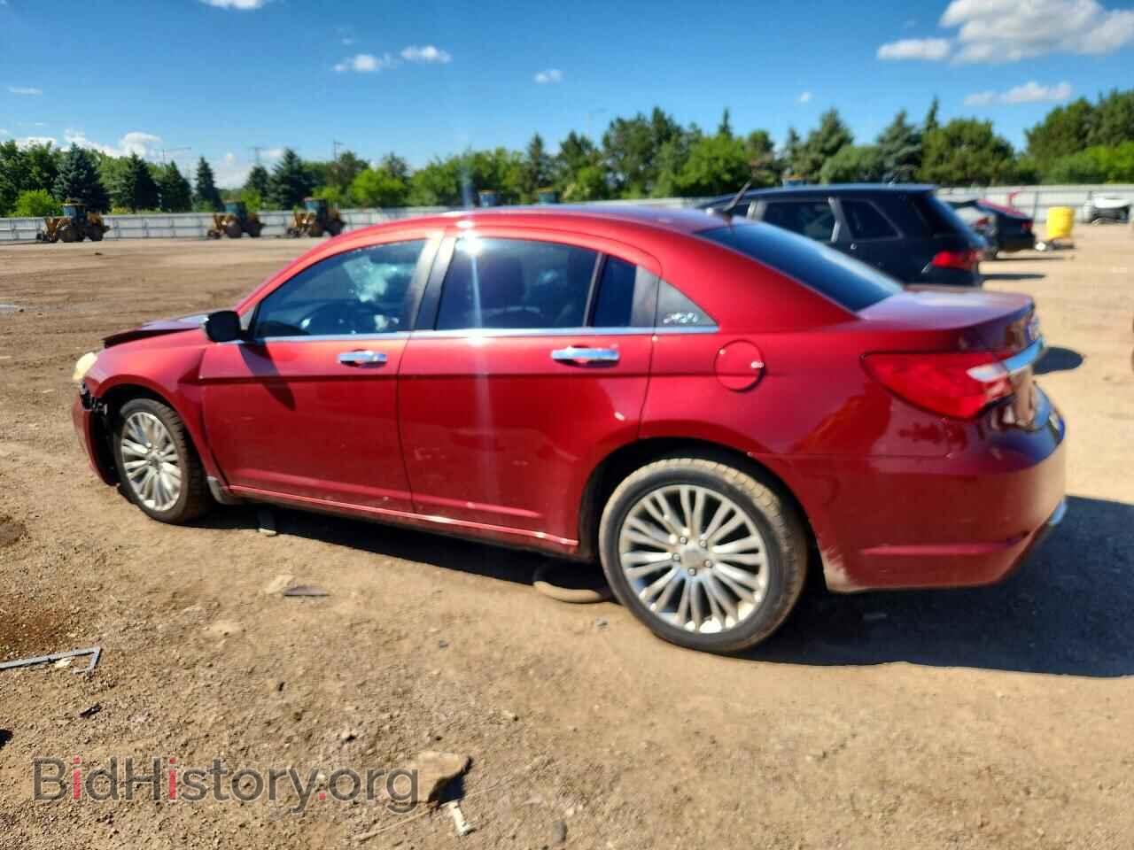 2011 CHRYSLER 200 - VIN: 1C3BC2FG5BN505610 - Фото 2
