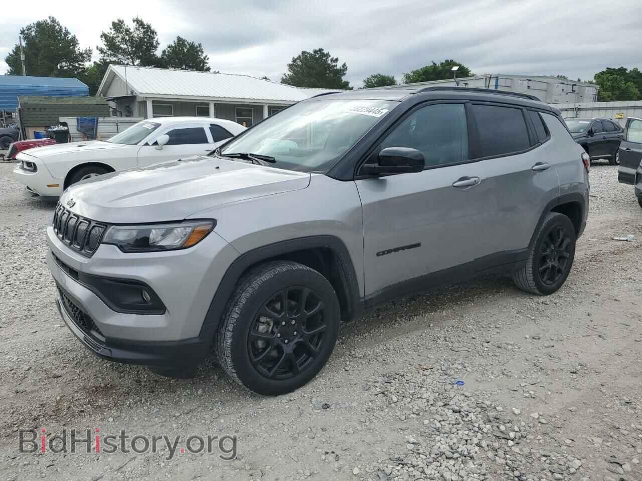 Photo 3C4NJDBBXNT185676 - JEEP COMPASS 2022