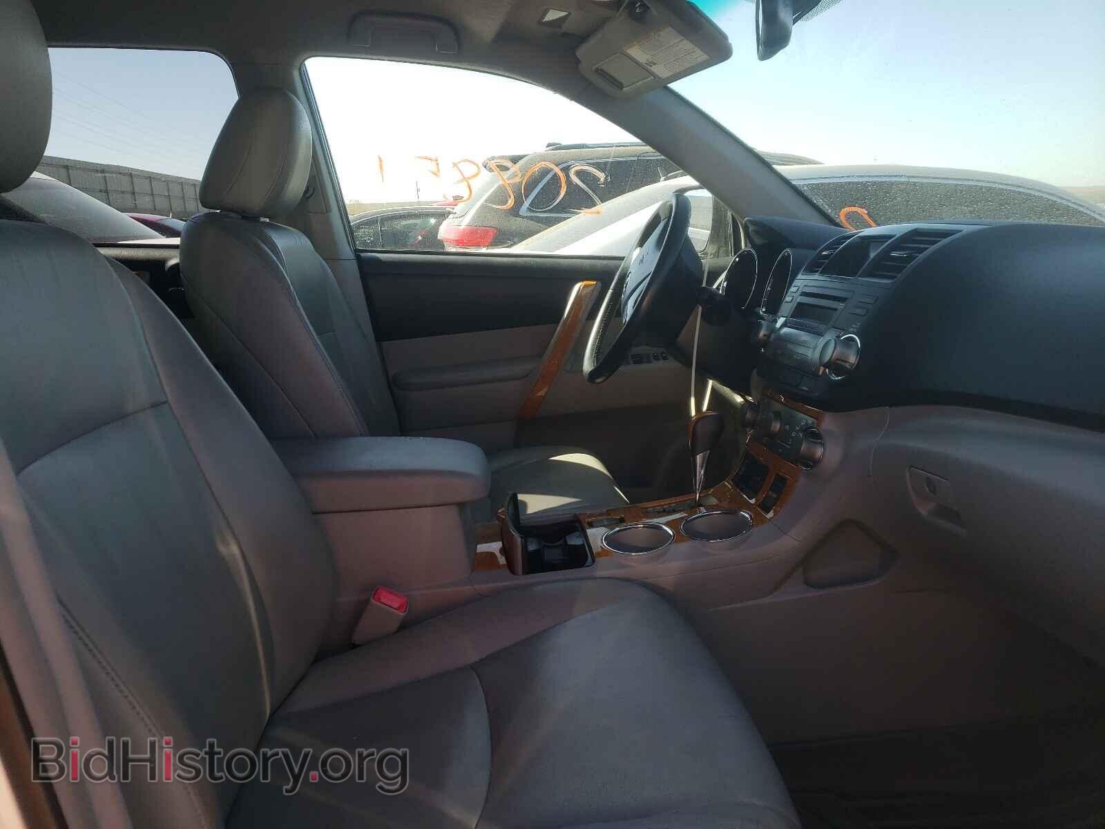 2008 TOYOTA HIGHLANDER - VIN: JTEEW44A282017215 - Фото 5