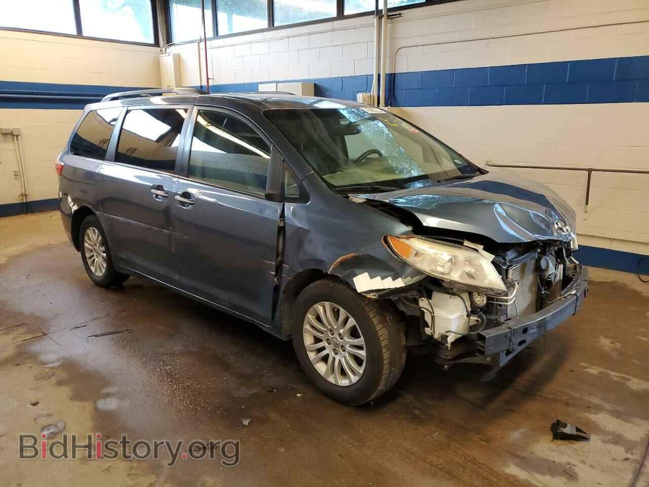 2016 TOYOTA All Models - VIN: 5TDYK3DC4GS750110 - Фото 4