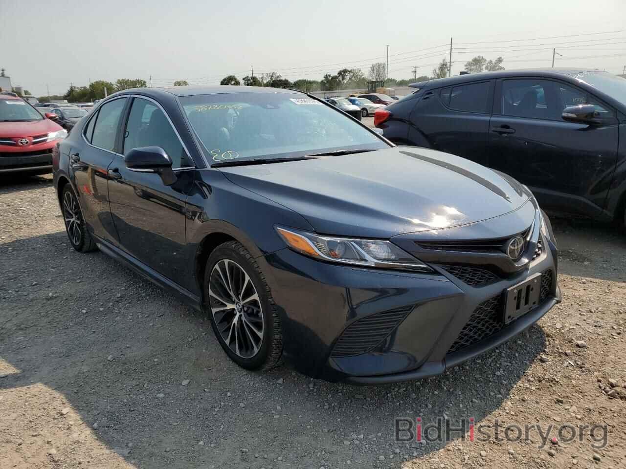 Фотография 4T1B11HK2JU671337 - TOYOTA CAMRY 2018