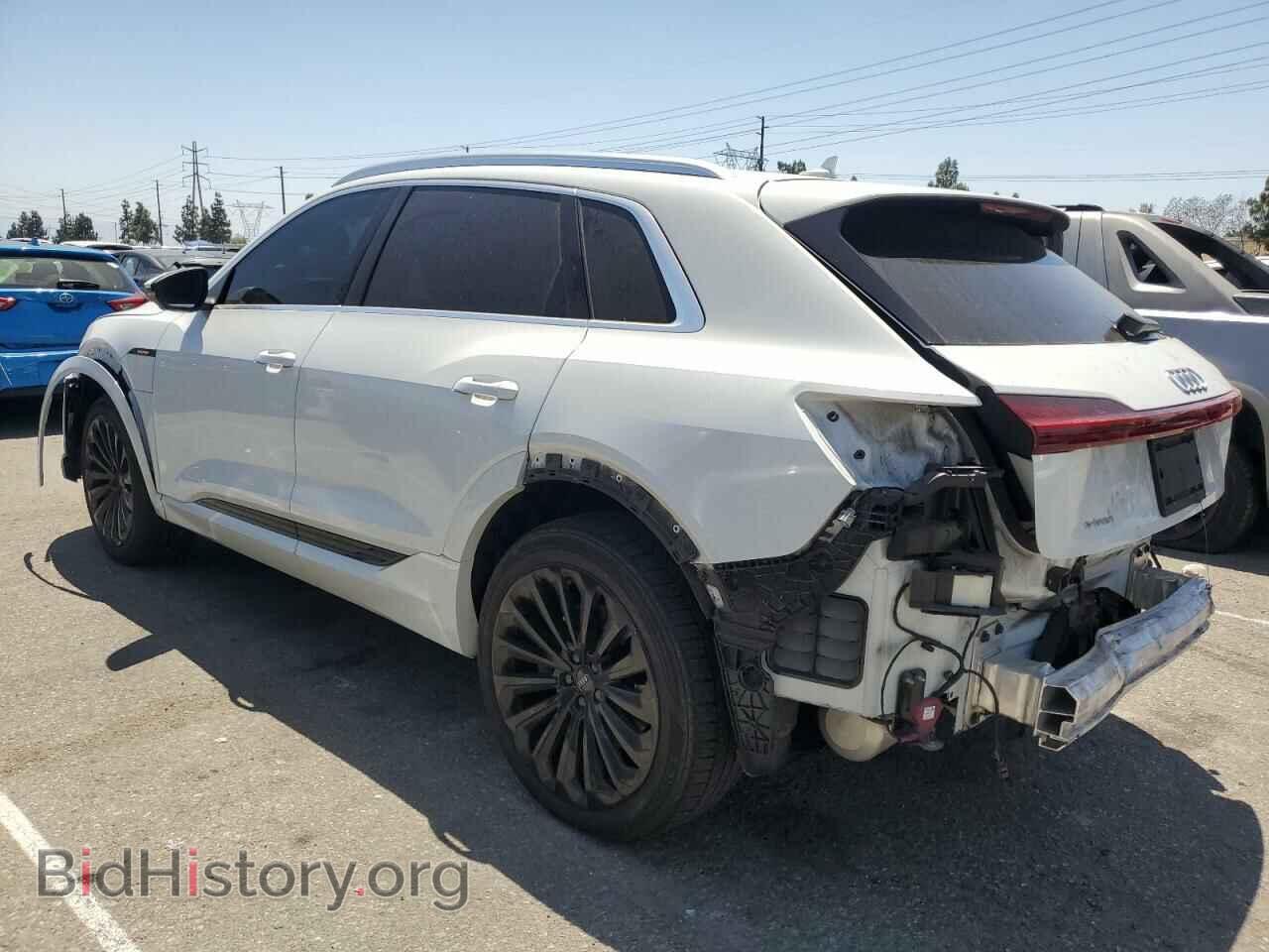 2019 AUDI E-TRON - VIN: WA1VABGE8KB009661 - Фото 2
