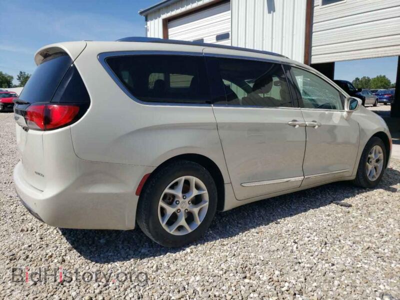 2019 Chrysler PACIFICA (VIN 2C4RC1GG8KR733171) — фото 3 из 13