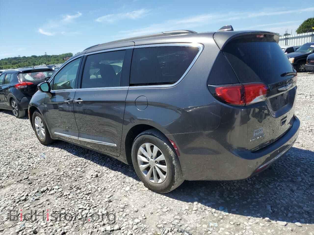 2017 CHRYSLER PACIFICA - VIN: 2C4RC1BG8HR527686 - Photo 2