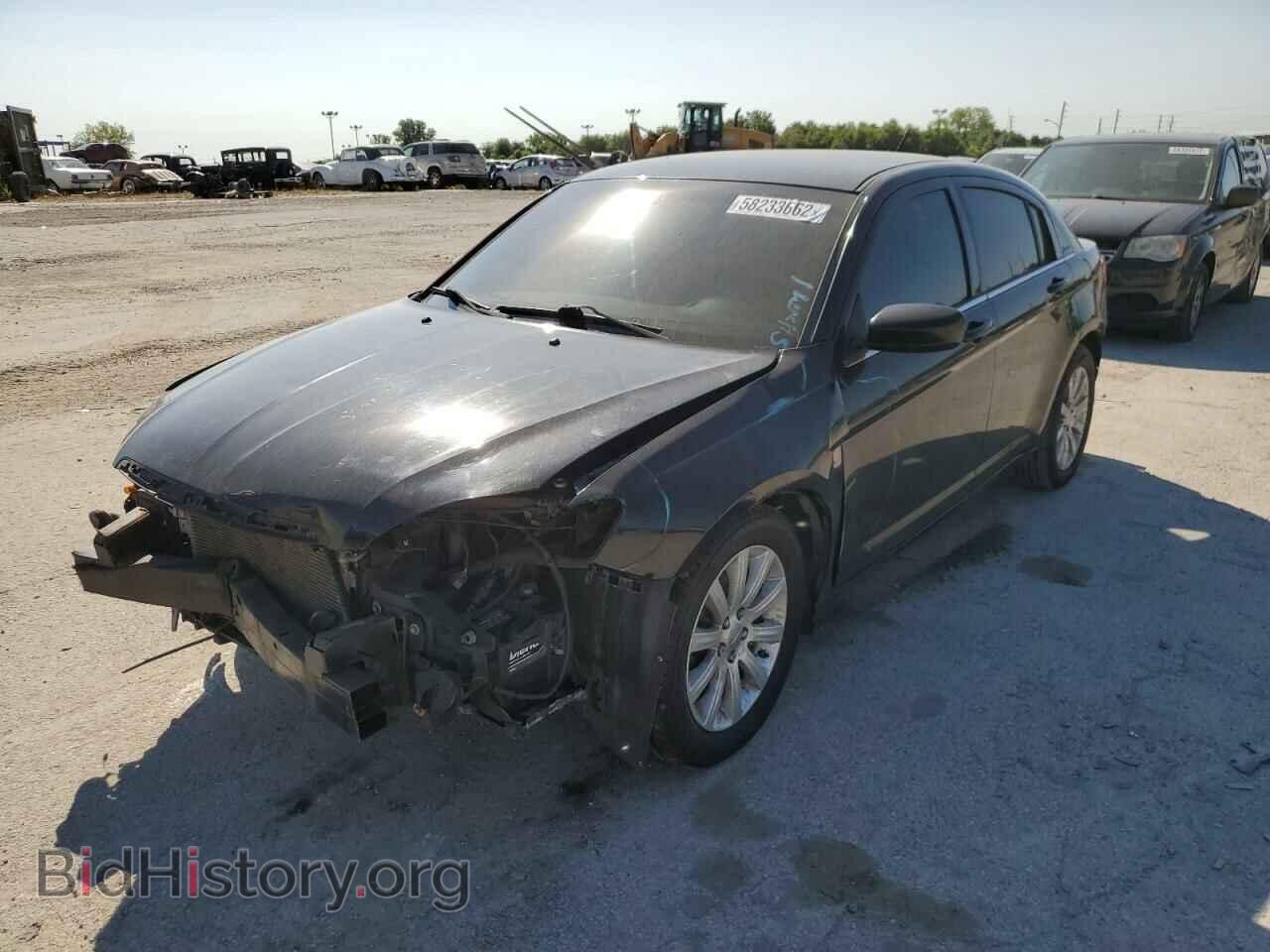 2013 CHRYSLER 200 - VIN: 1C3CCBBG9DN527543 - Фото 2