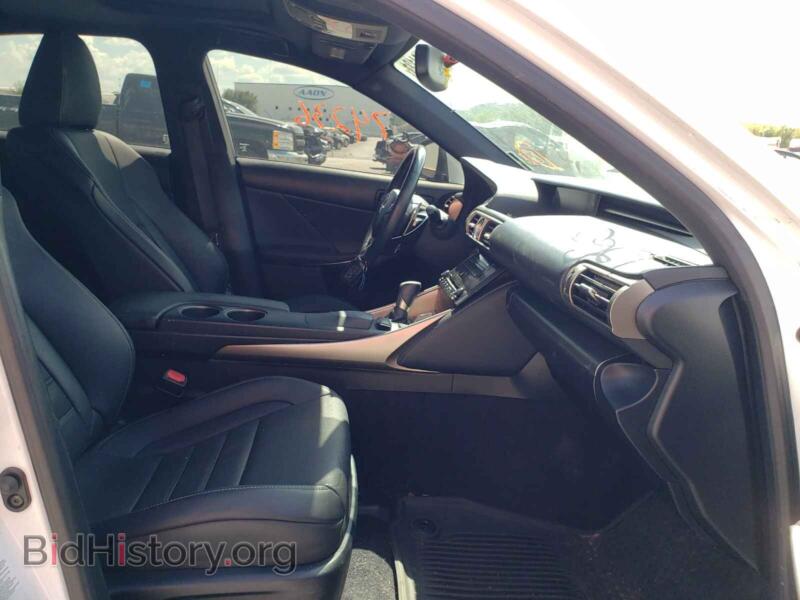 2014 Lexus IS (VIN JTHCF1D26E5011736) — фото 5 из 10