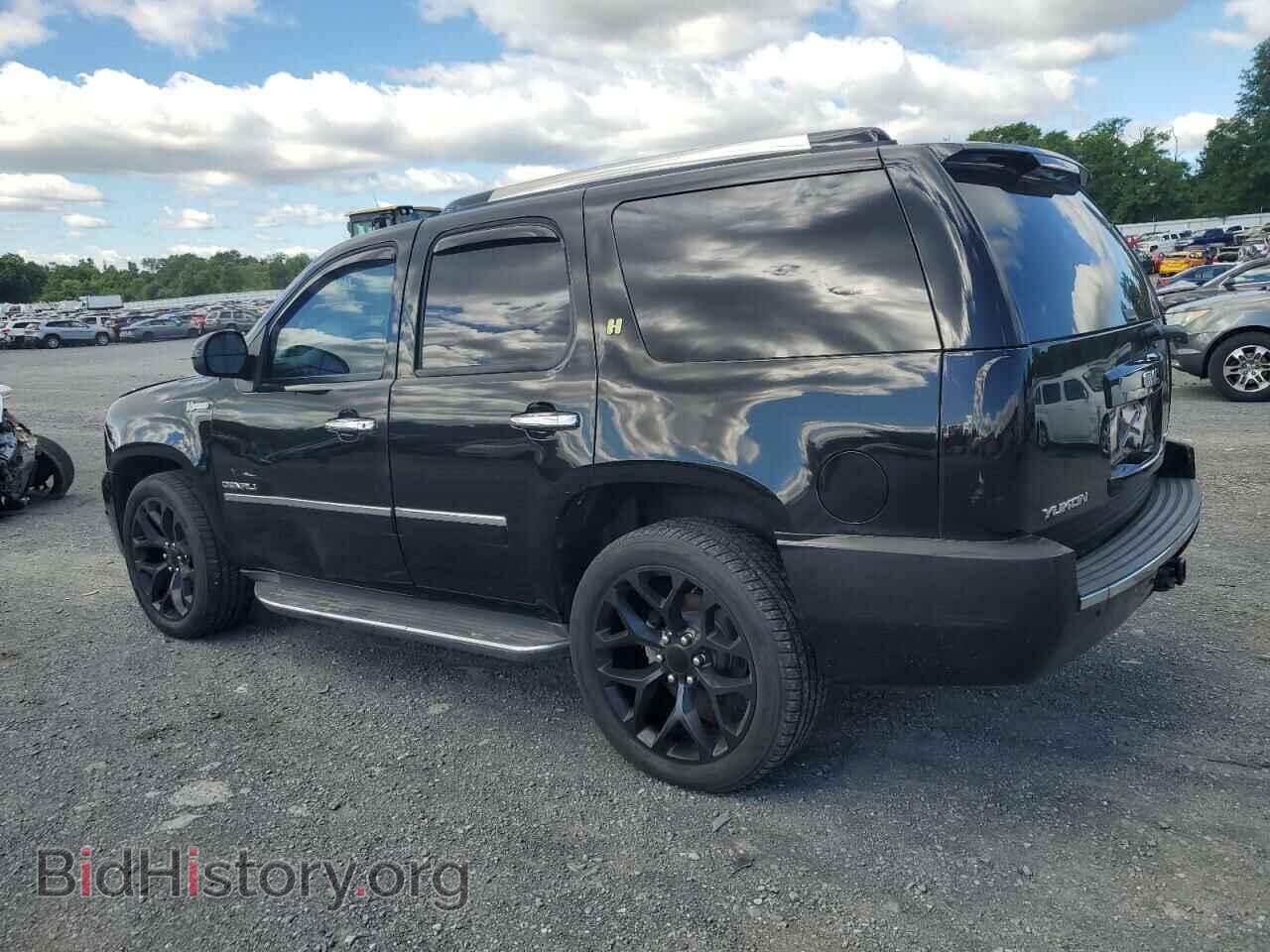 2011 GMC YUKON - VIN: 1GKS2GEJ0BR233215 - Фото 2
