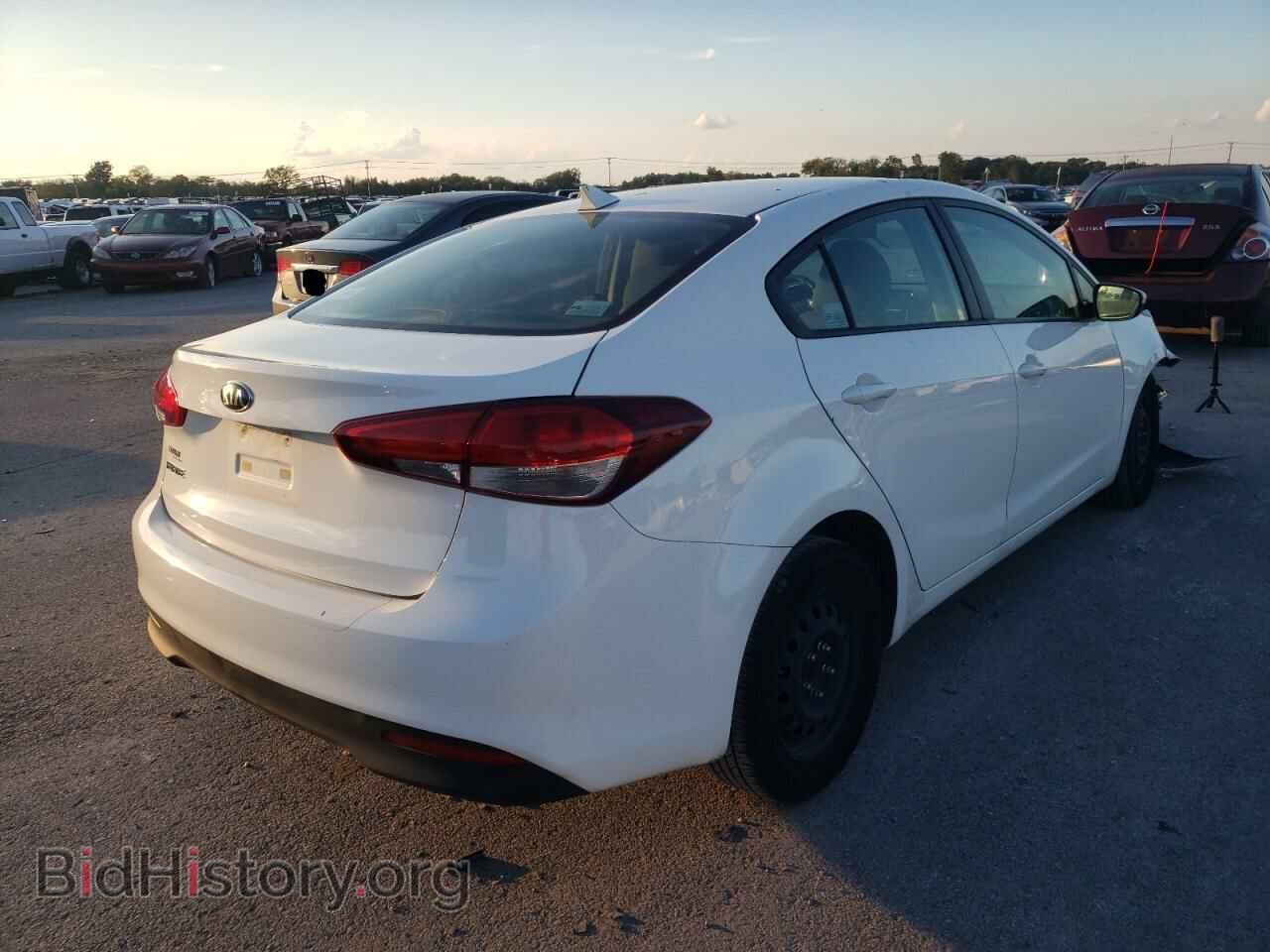 2017 KIA FORTE - VIN: 3KPFK4A76HE097277 - Фото 4