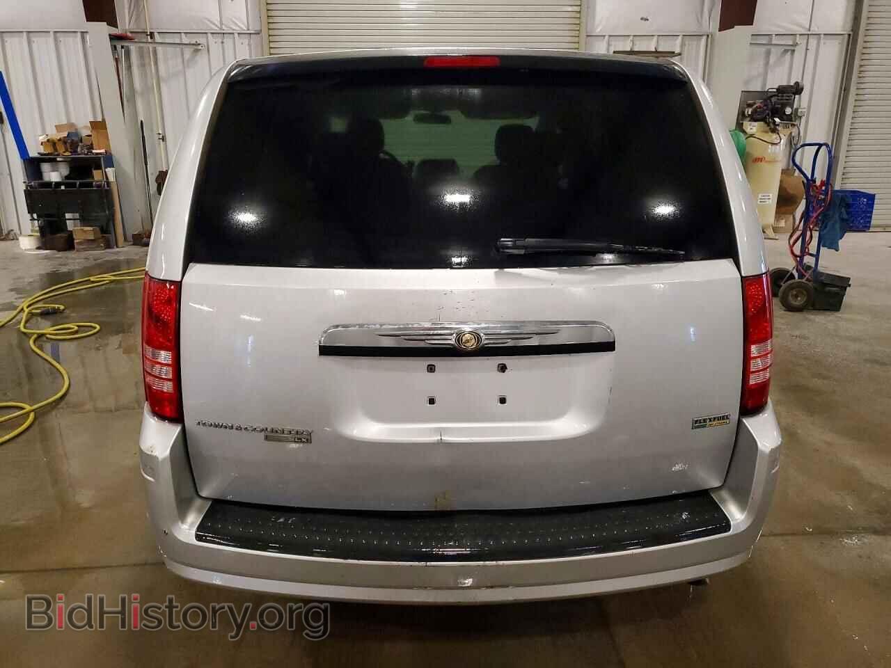 2008 CHRYSLER MINIVAN - VIN: 2A8HR44H98R748868 - Фото 6