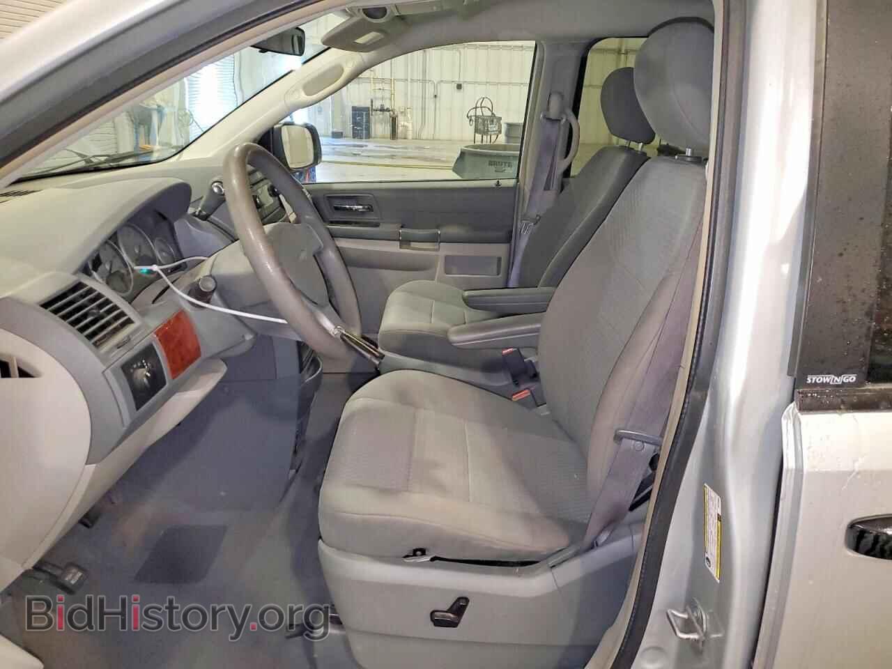 2008 CHRYSLER MINIVAN - VIN: 2A8HR44H98R748868 - Фото 7