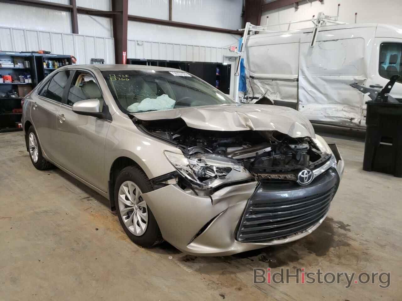 Photo 4T4BF1FK4FR446256 - TOYOTA CAMRY 2015