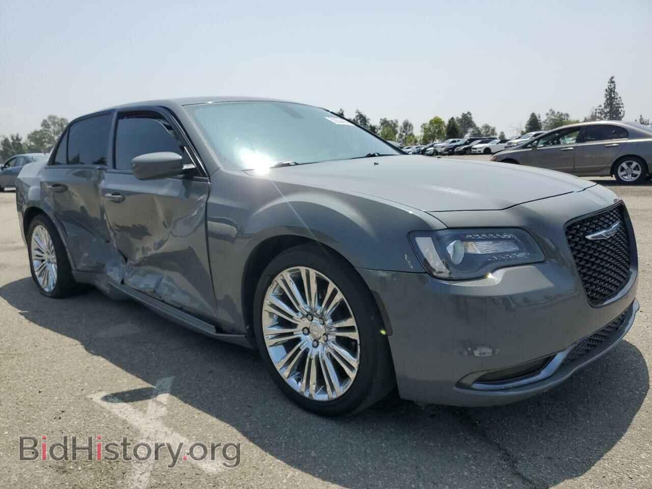 2019 CHRYSLER 300 - VIN: 2C3CCABG7KH562839 - Фото 4