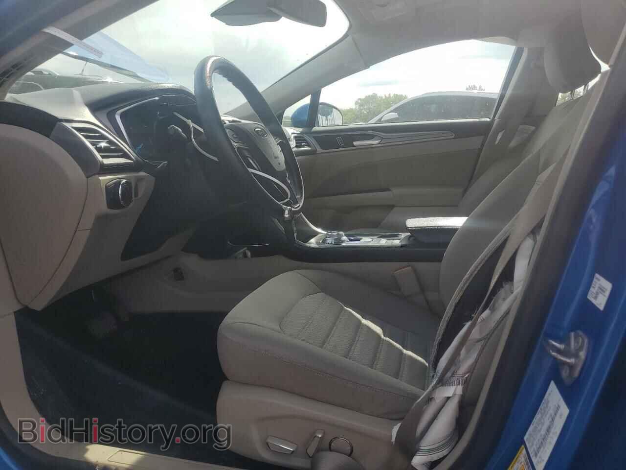 2019 Ford FUSION (VIN 3FA6P0LU7KR279427) — фото 7 из 12