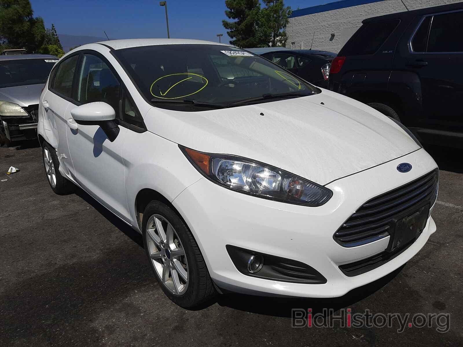 Photo 3FADP4EJ1KM138044 - FORD FIESTA 2019