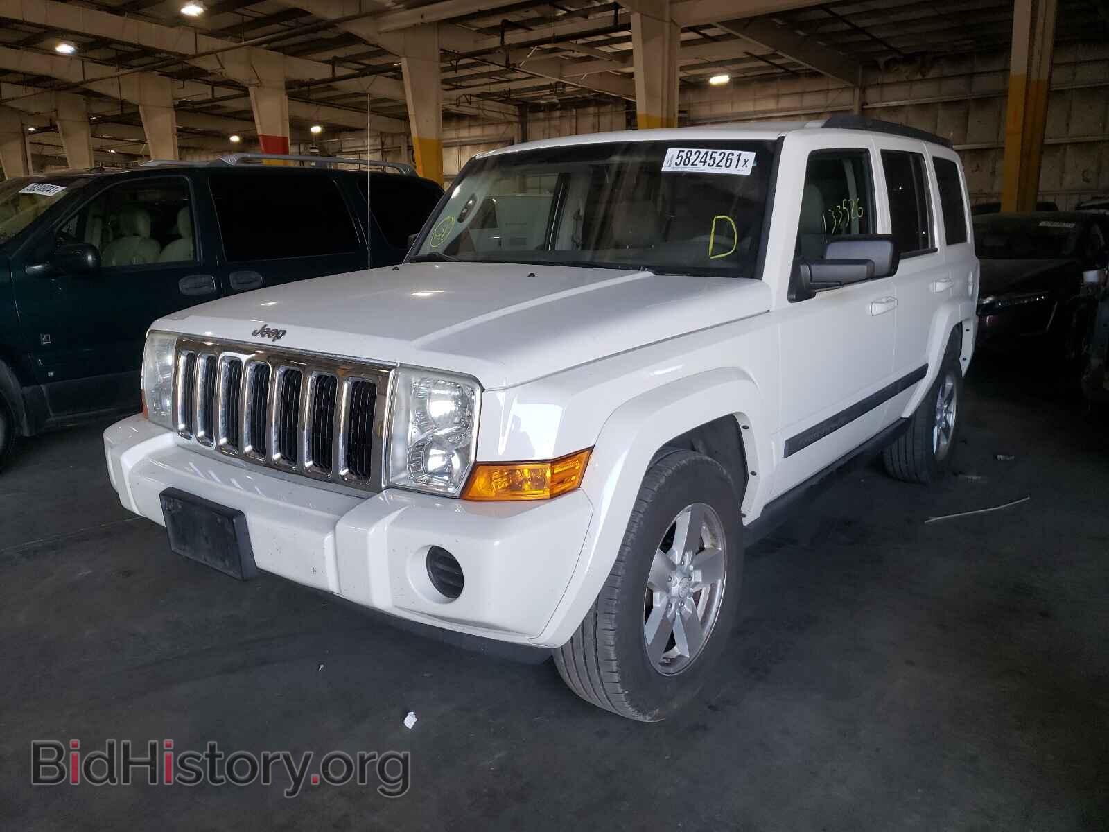 2008 JEEP COMMANDER - VIN: 1J8HH48K08C240029 - Photo 2