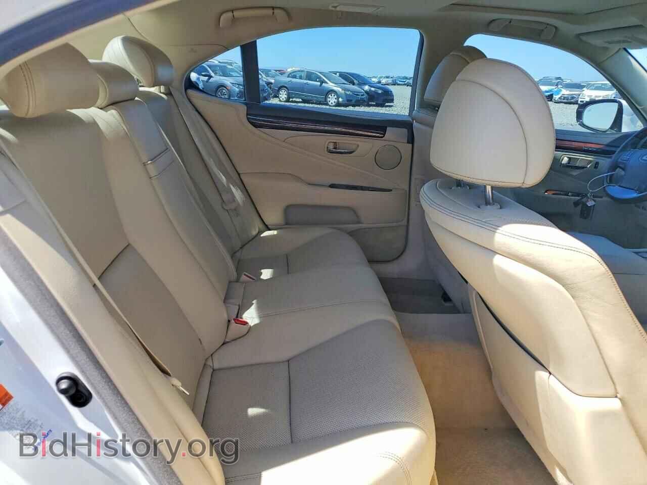 2015 LEXUS LS460 - VIN: JTHBL5EF1F5138277 - Photo 10