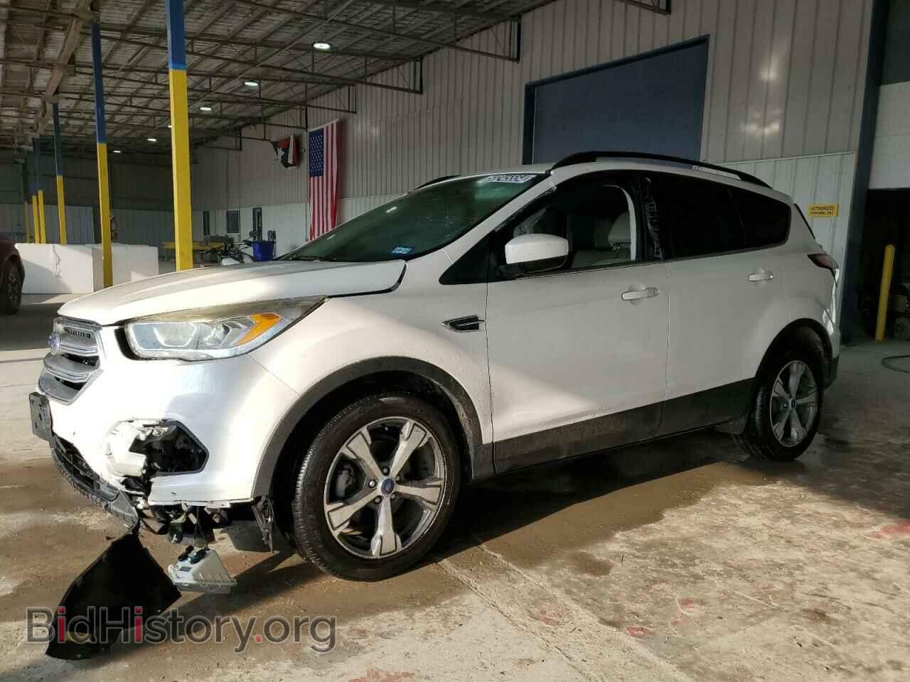 Фотография 1FMCU0GD8HUE71629 - FORD ESCAPE 2017