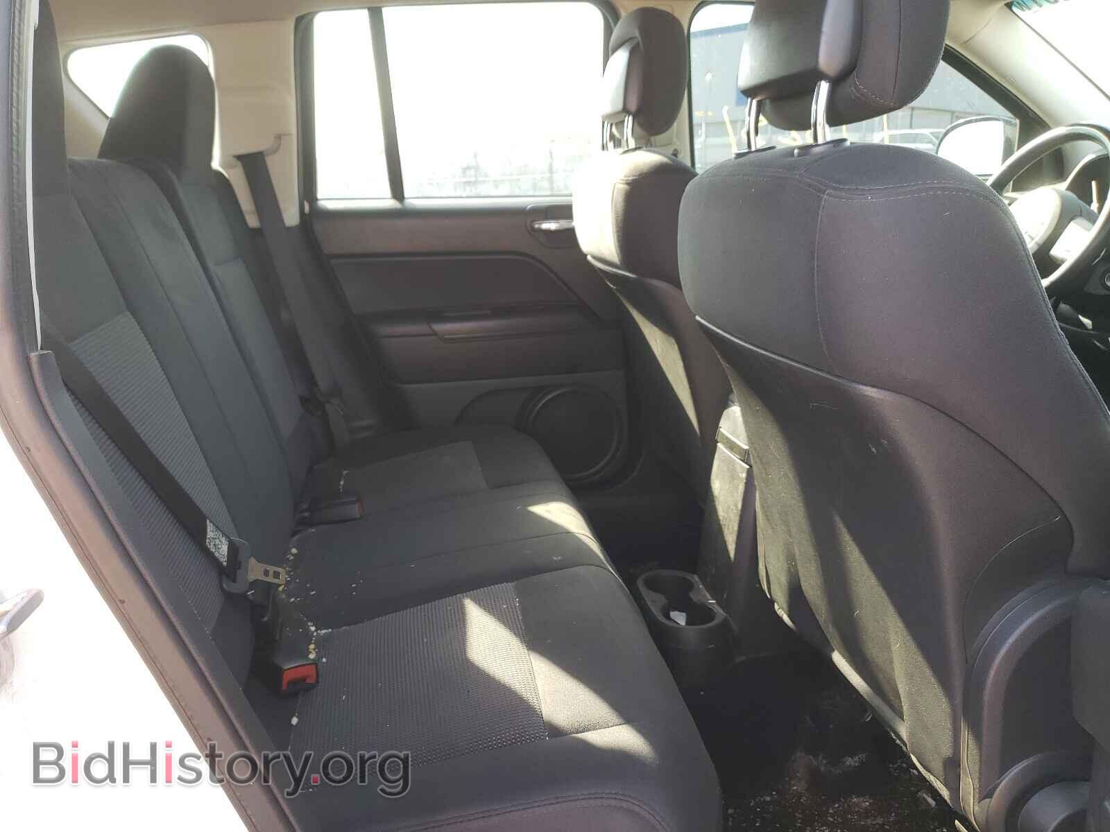 2011 JEEP COMPASS - VIN: 1J4NT1FB4BD195697 - Photo 6