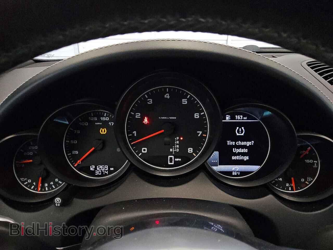 2016 PORSCHE CAYENNE - VIN: WP1AA2A20GLA09219 - Photo 9
