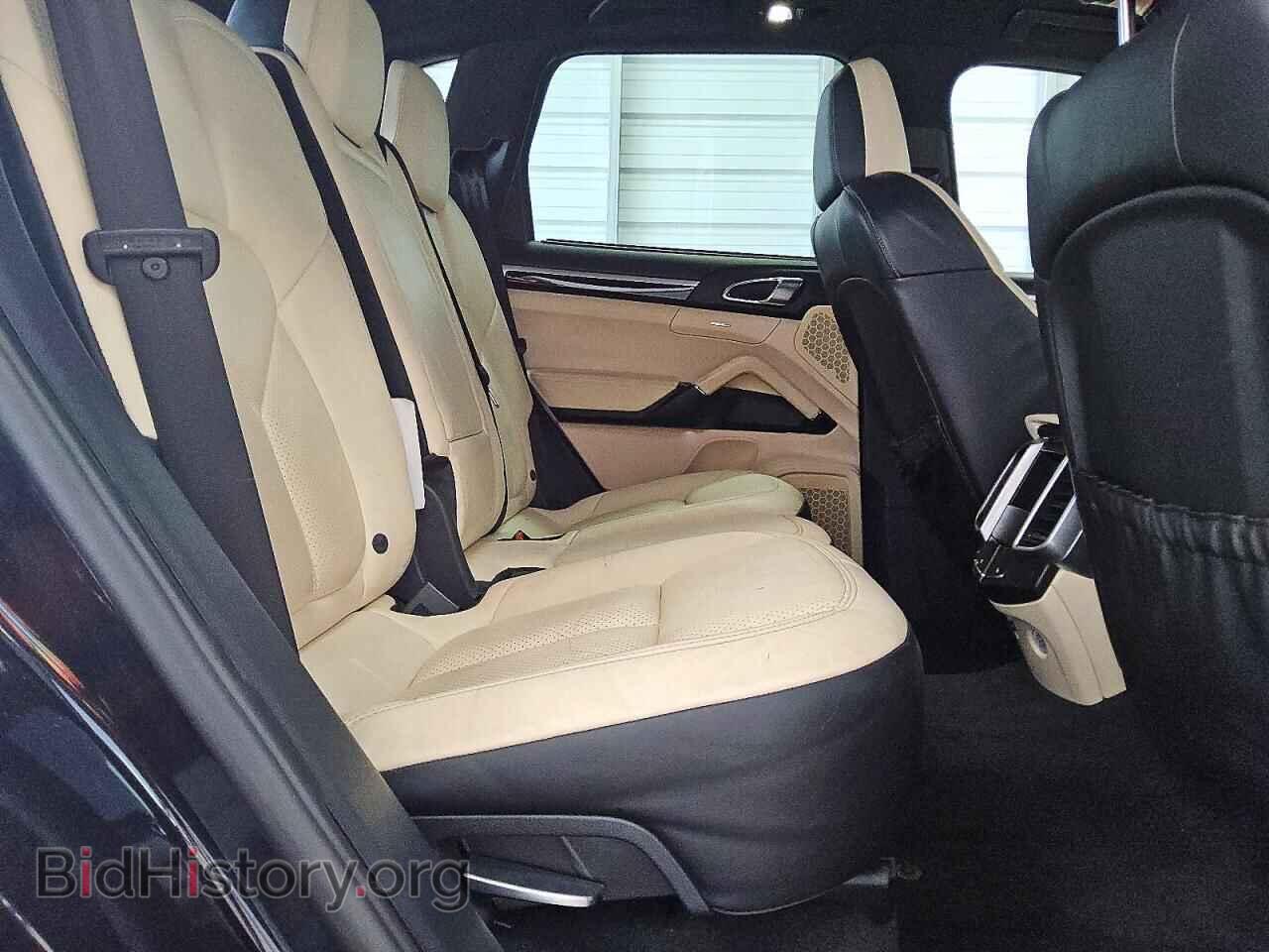 2016 PORSCHE CAYENNE - VIN: WP1AA2A20GLA09219 - Photo 10