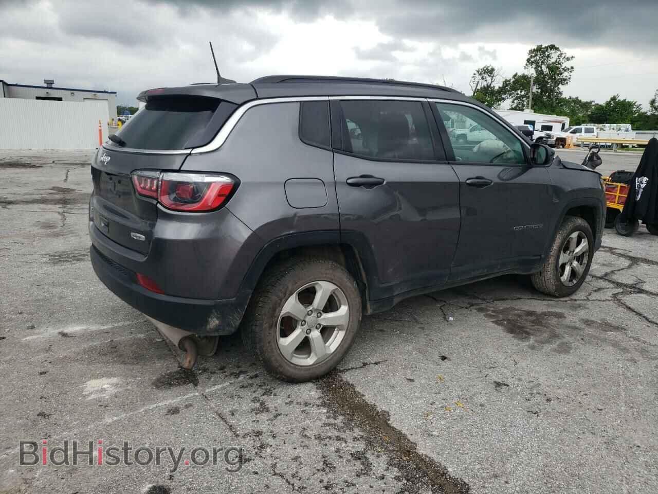 2018 JEEP COMPASS - VIN: 3C4NJDBB0JT303633 - Фото 3