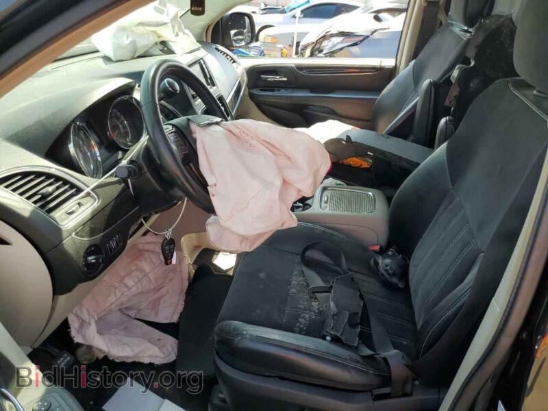 2016 Chrysler MINIVAN (VIN 2C4RC1JG8GR271260) — photo 7 of 12