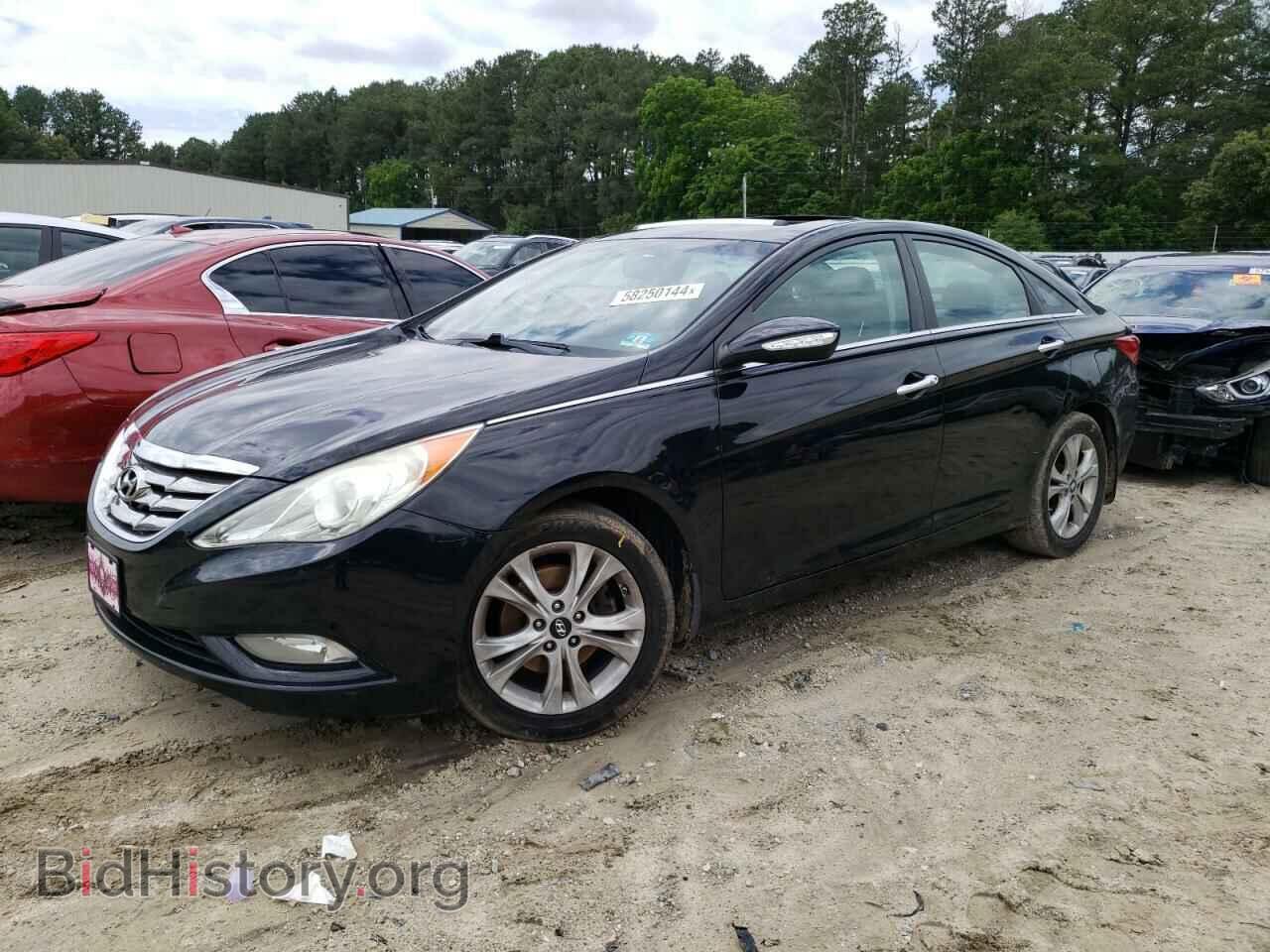 Photo 5NPEC4AC2BH307558 - HYUNDAI SONATA 2011