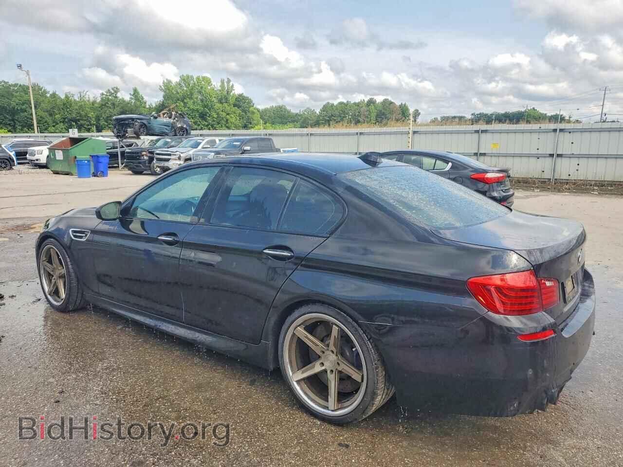 2015 BMW M5 - VIN: WBSFV9C50FD594784 - Photo 2