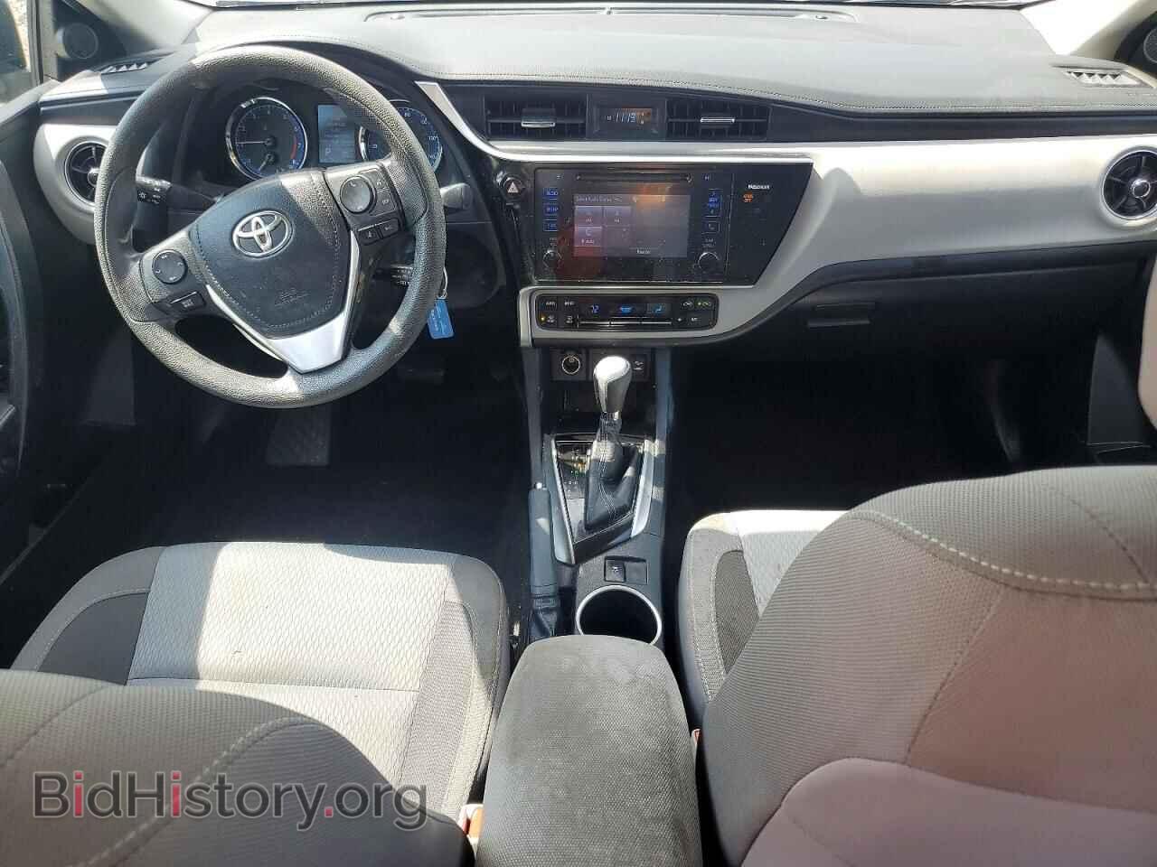 2017 TOYOTA COROLLA - VIN: 2T1BURHEXHC770449 - Photo 8