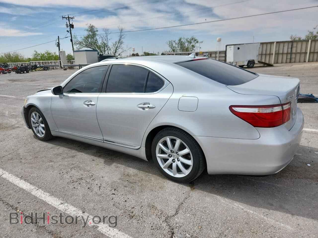 2007 LEXUS LS460 - VIN: JTHBL46F175042997 - Photo 2