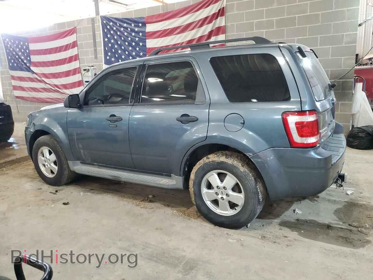 2011 FORD ESCAPE - VIN: 1FMCU9DG1BKA49711 - Фото 2