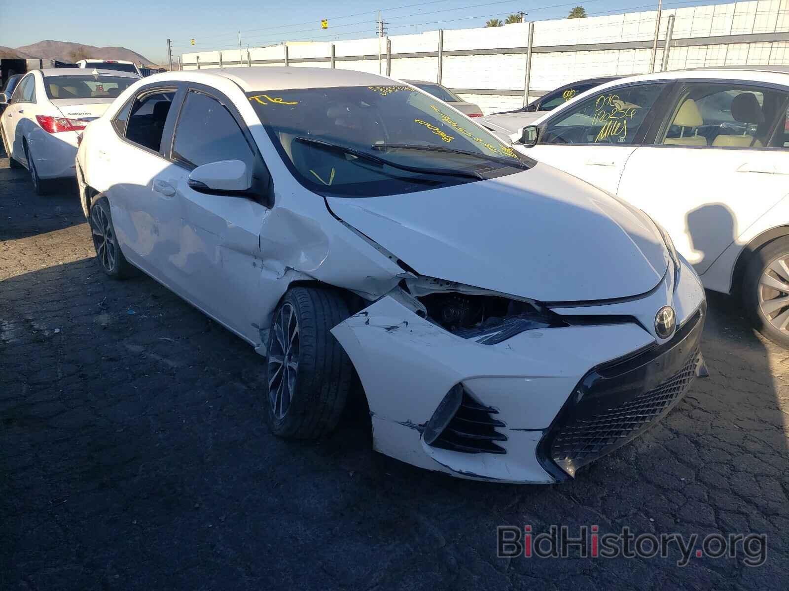 Photo 5YFBURHEXHP650702 - TOYOTA COROLLA 2017