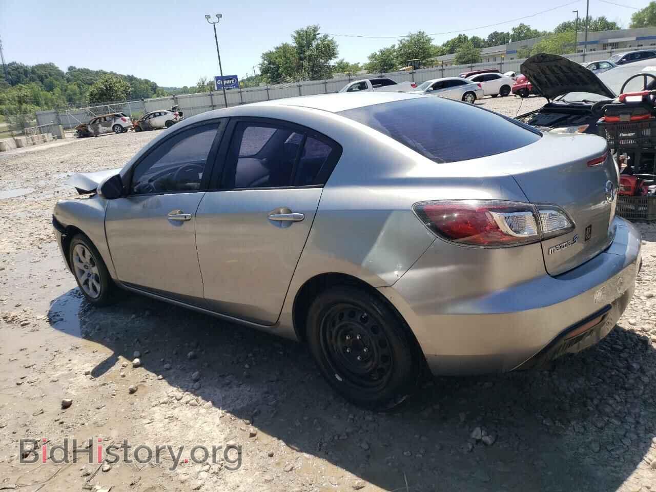 2011 MAZDA 3 - VIN: JM1BL1UF2B1456079 - Фото 2