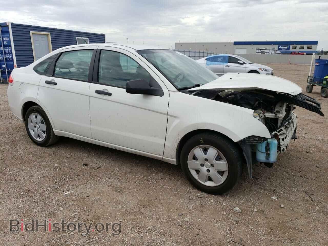 2011 FORD FOCUS - VIN: 1FAHP3EN6BW197136 - Photo 4