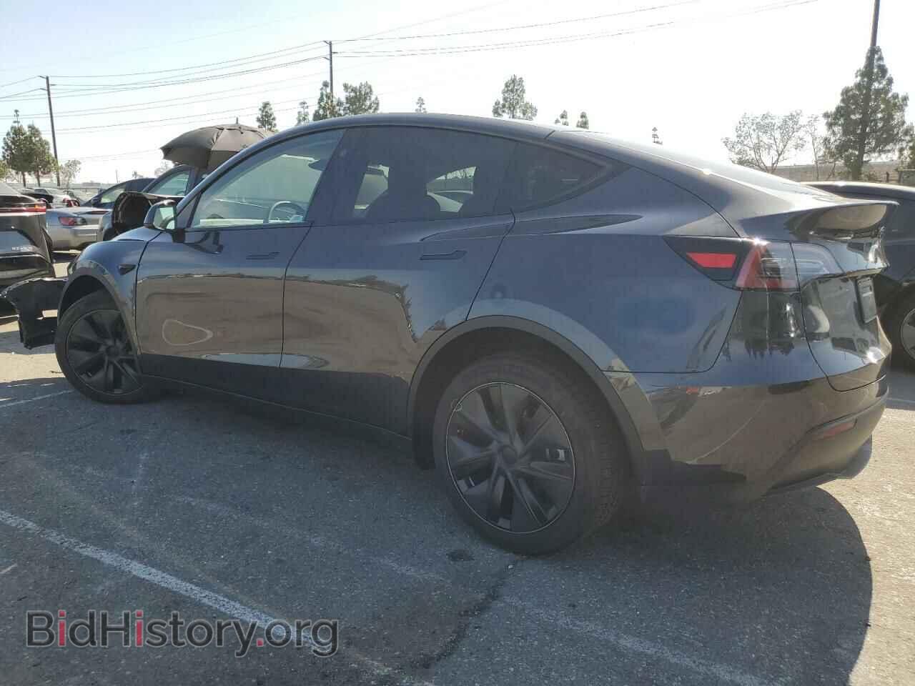 2025 TESLA MODEL Y - VIN: 7SAYGDEDXSF310293 - Фото 2