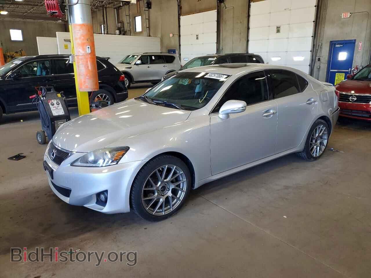 Photo JTHCF5C22C5056100 - LEXUS IS 2012