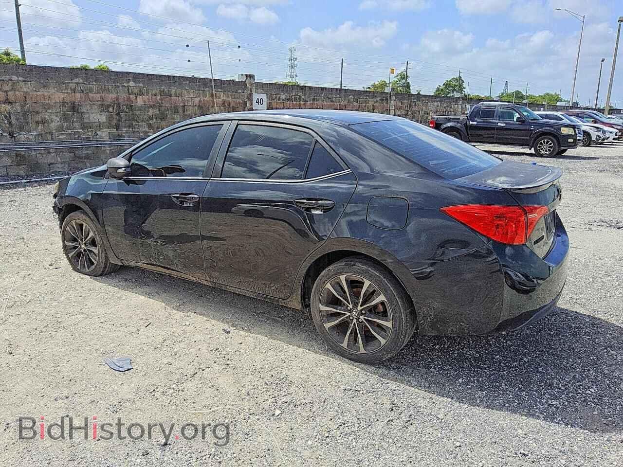 2018 TOYOTA COROLLA - VIN: 5YFBURHE3JP809565 - Фото 2