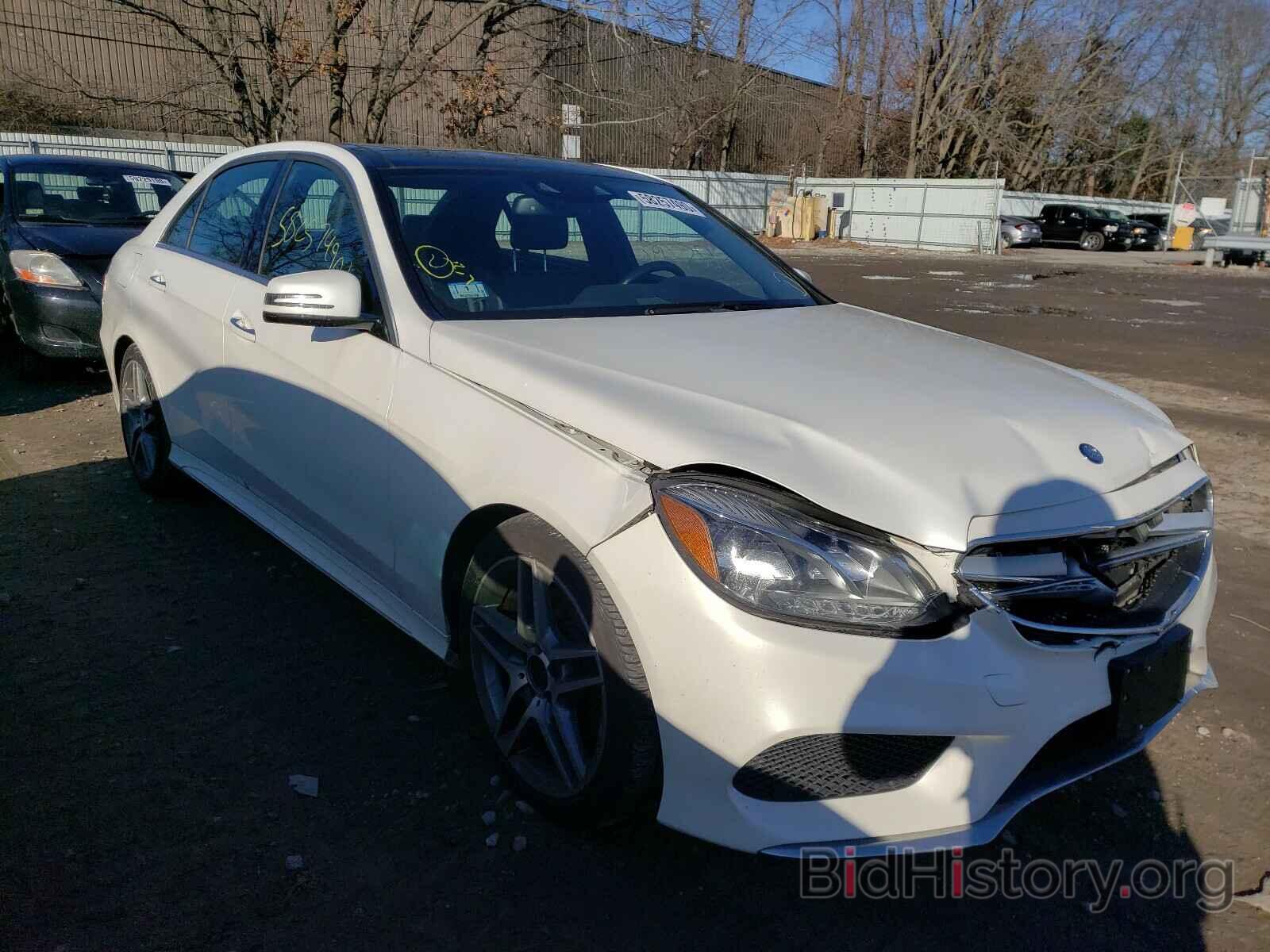 Photo WDDHF8JB2EB030778 - MERCEDES-BENZ E CLASS 2014