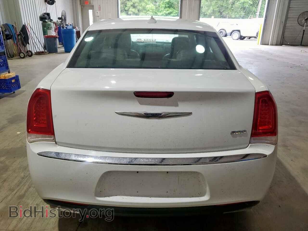 2015 CHRYSLER 300 - VIN: 2C3CCAAG8FH875874 - Фото 6