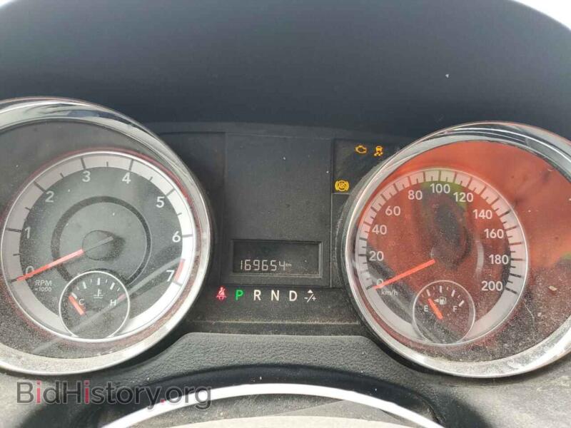 2016 Dodge CARAVAN (VIN 2C4RDGBGXGR275714) — photo 9 of 12